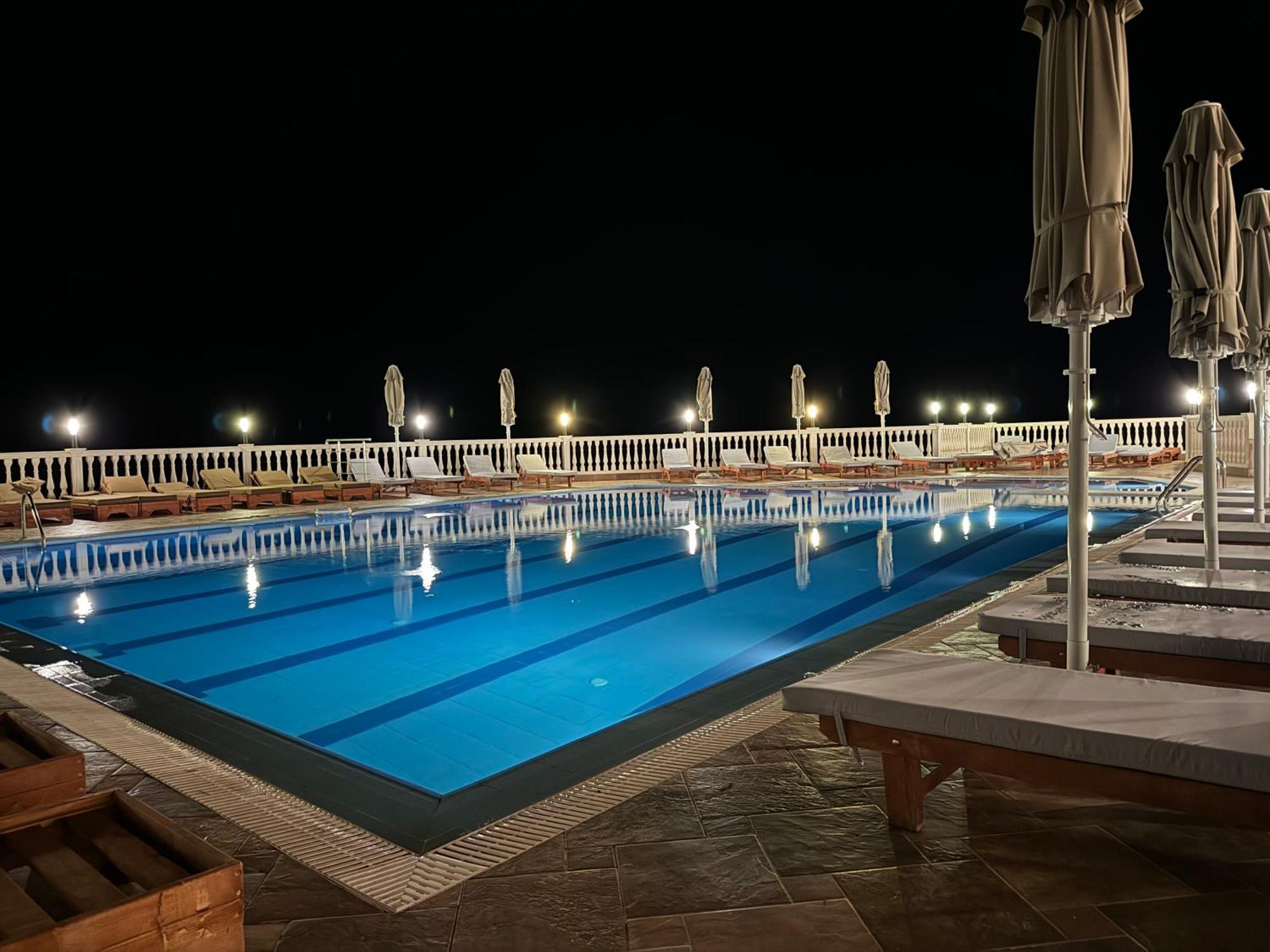 Nuna Hotel Radhimë Buitenkant foto