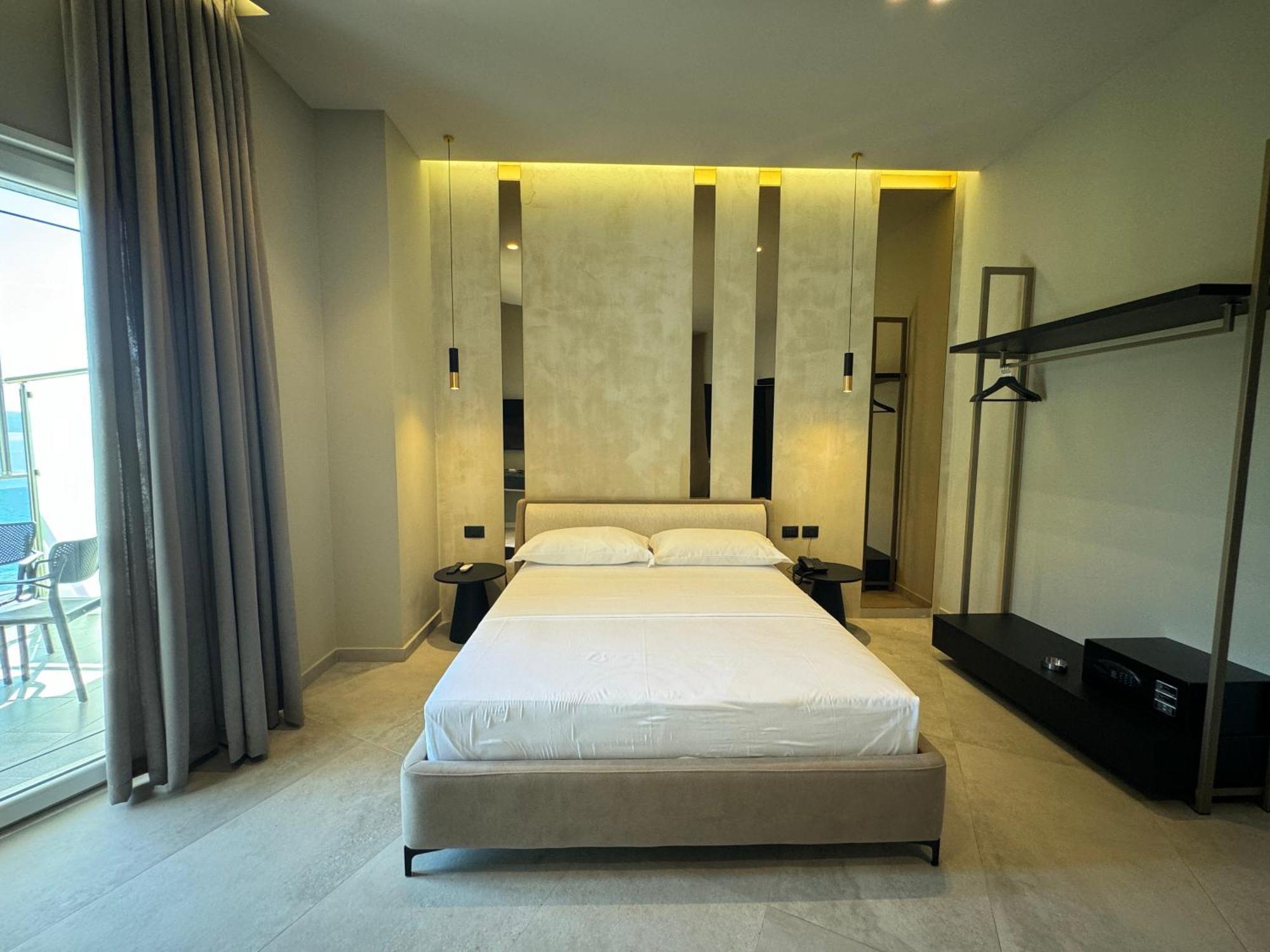 Nuna Hotel Radhimë Buitenkant foto
