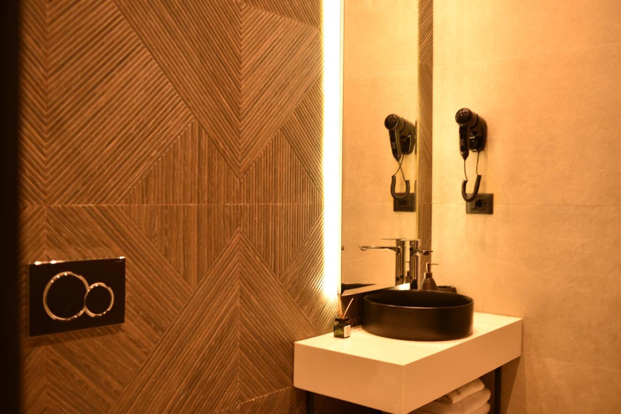 Nuna Hotel Radhimë Kamer foto