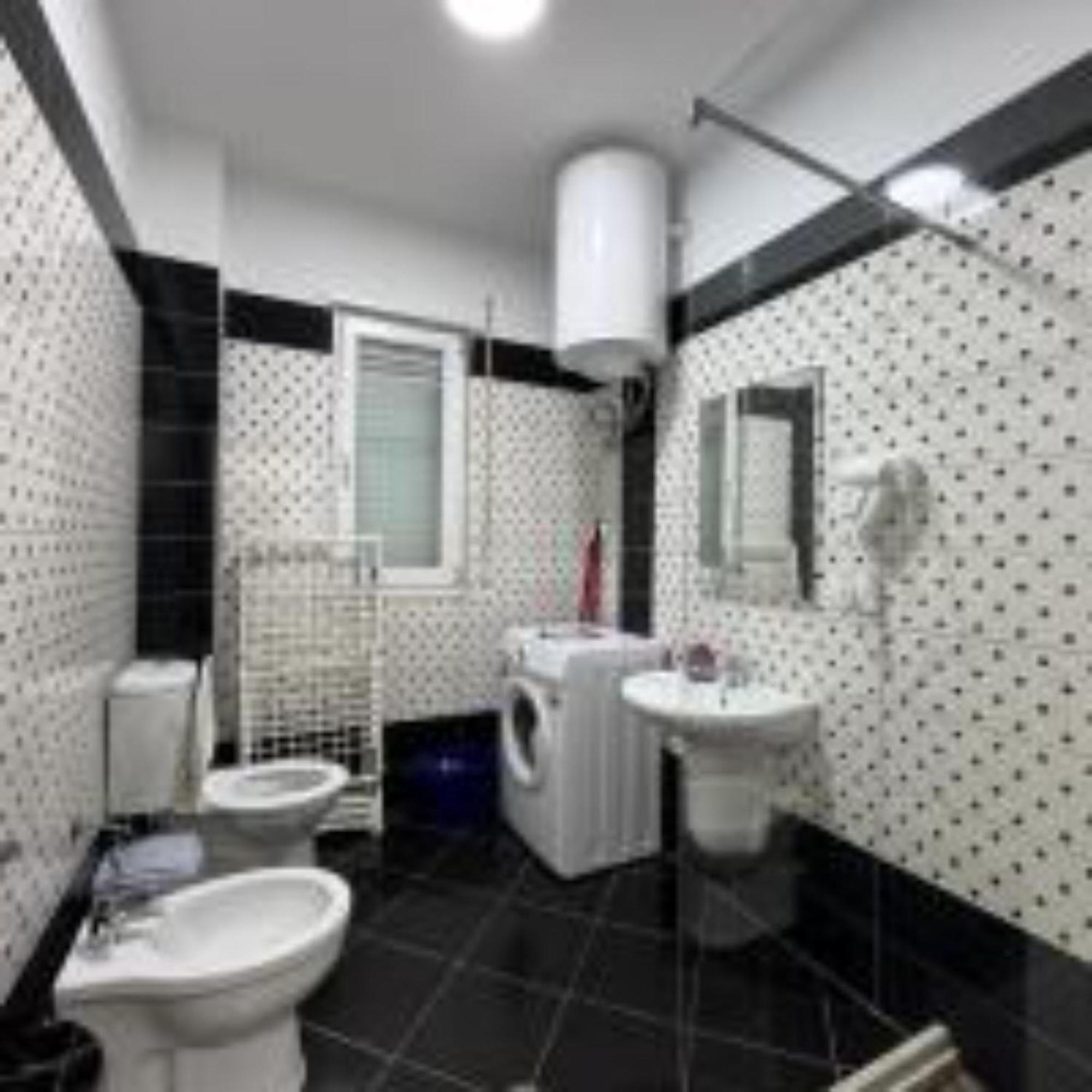 Nuna Hotel Radhimë Buitenkant foto